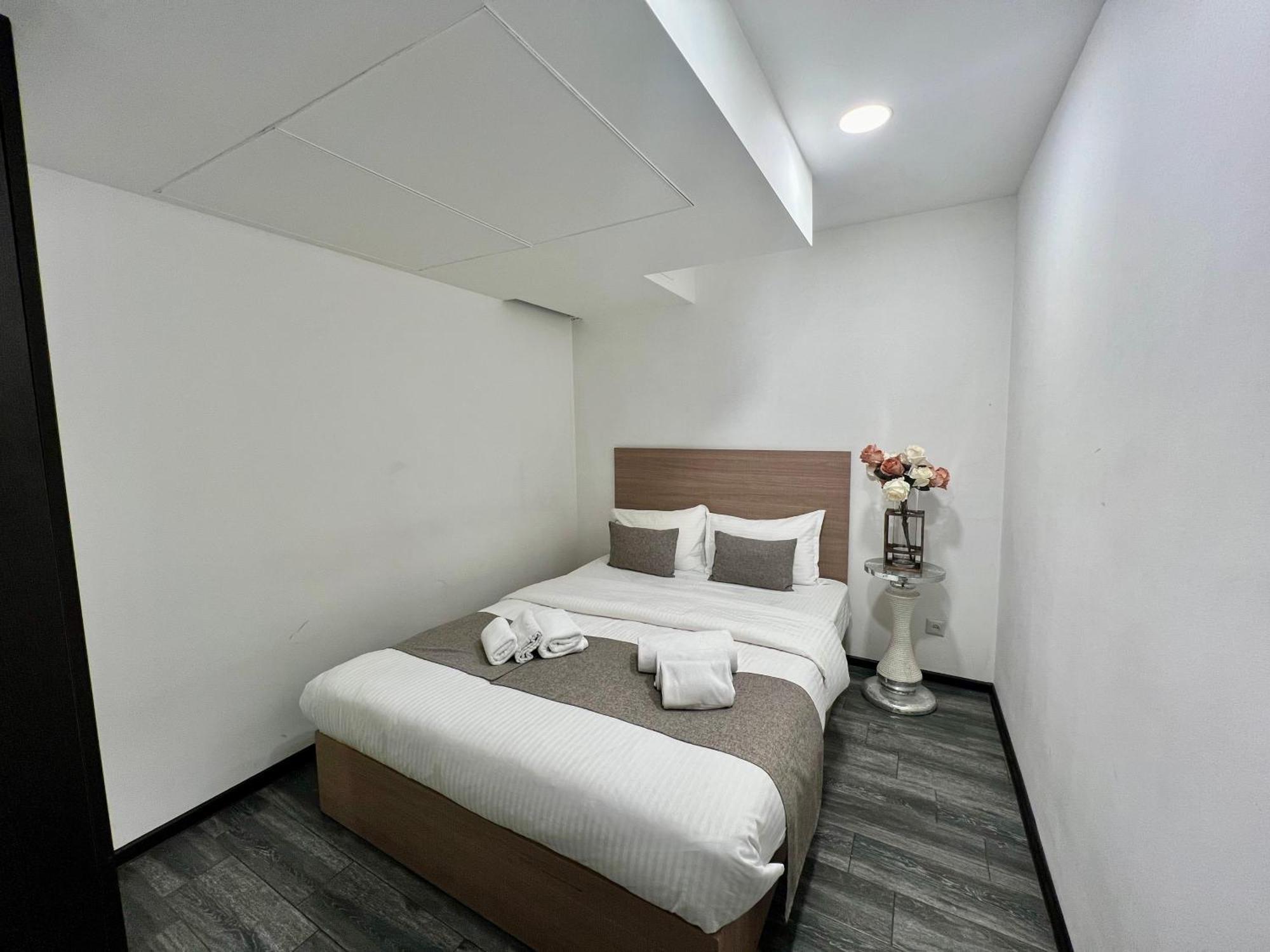 Yvn Tumanyan Apart-Hotel Yerevan Exterior foto