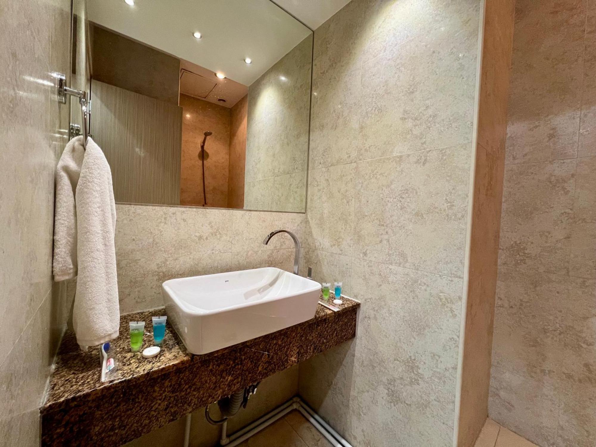 Yvn Tumanyan Apart-Hotel Yerevan Exterior foto